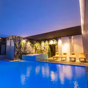 Hotel Kocibelli Pool &