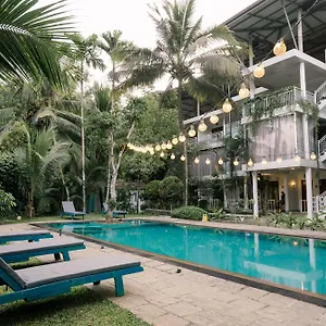 french-garden-kandy.kandyhotelsnow.com/
